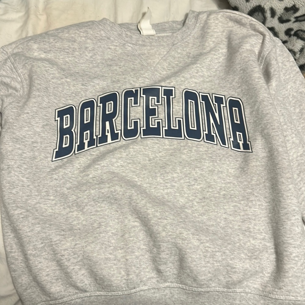 COPY - Grey H&M Barcelona pull over